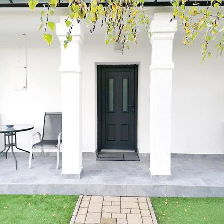 Jaszbereny Boutique Room Exterior photo